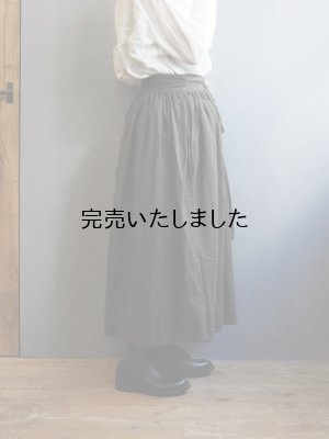 画像2: AU GARCONS(オーギャルソン) リネン巻きスカート-Sara-カーキ