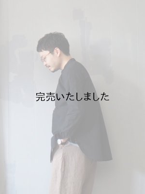 画像4: AU GARCONS(オーギャルソン) AUBIN-バンドカラーシャツ -ブラック