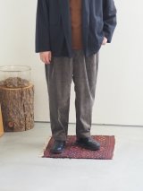 Still By Hand(スティルバイハンド) コーデュロイテーパードイージーパンツ カーキブラウン
