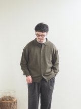 Still By Hand(スティルバイハンド) ウールモヘアポロカラーカーディガン オリーブ