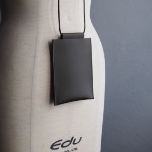 画像7: Still By Hand(スティルバイハンド) カウレザーポーチ 2色展開