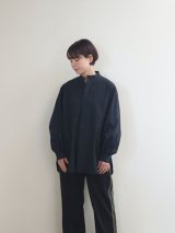 HONNETE(オネット) OVERSIZED TUCK SLEEVE SHIRTS HIGHCOUNT CRUSHED COTTON-ブラック