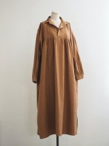 HONNETE(オネット) Gathered Long Shirt High Count Crushed Cotton Brown