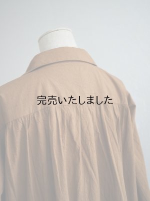 画像11: HONNETE(オネット) Gathered Long Shirt High Count Crushed Cotton Brown