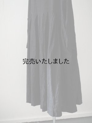画像11: jujudhau(ズーズーダウ) TUCK DRESS-タックドレス- リネンコットンブラック