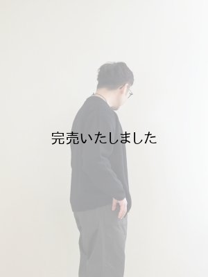 画像2: Still By Hand(スティルバイハンド) ウールクルーネックカーディガン ブラック