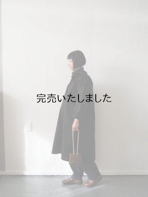 画像18: Le Laboureur(ルラブルール)-BLOUSE AUVERGNATE-プルオーバースモックシャツ ブラック