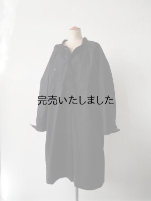 画像7: Le Laboureur(ルラブルール)-BLOUSE AUVERGNATE-プルオーバースモックシャツ ブラック