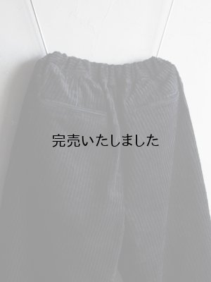 画像14: 【再入荷】Still By Hand(スティルバイハンド) 3.5W コーデュロイイージーパンツ ブラック