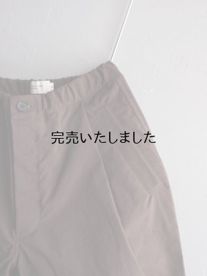 画像9: Still By Hand(スティルバイハンド) ナイロン1タックイージーテーパードパンツ ブラウン