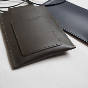 画像4: Still By Hand(スティルバイハンド) カウレザーポーチ 2色展開