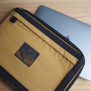 画像15: POSTALCO(ポスタルコ) Slim Laptop Case -スリムラップトップケース- 4カラー