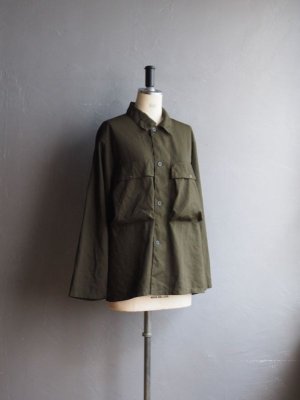 画像11: Still By Hand(スティルバイハンド) ポリエステル製品染めWポケットシャツジャケット ダークオリーブ