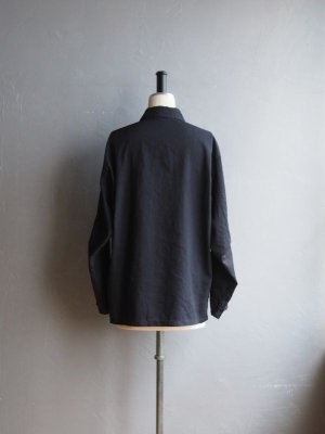 画像9: Still By Hand(スティルバイハンド) ポリエステル製品染めWポケットシャツジャケット ブラックネイビー