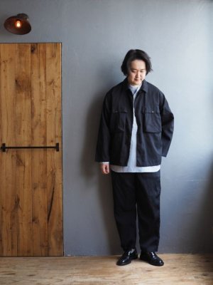 画像28: Still By Hand(スティルバイハンド) ポリエステル製品染めWポケットシャツジャケット ブラックネイビー