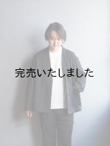 LA MOND(ラモンド) NO-COLLAR SHARI JACKET-ブラック