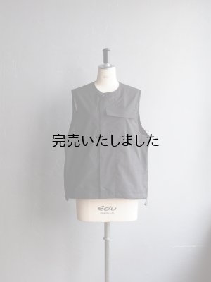 画像1: Still By Hand(スティルバイハンド) ミリタリーライククルーネックベスト ブラック