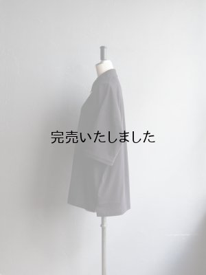 画像2: Still By Hand(スティルバイハンド) カットソーポロシャツ ブラック