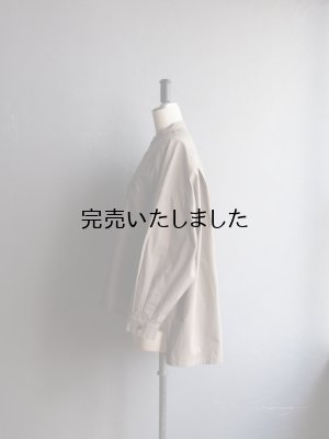 画像2: pub(ピューブ) オーガニックコットンワッシャー バンドカラーブラウス カーキ