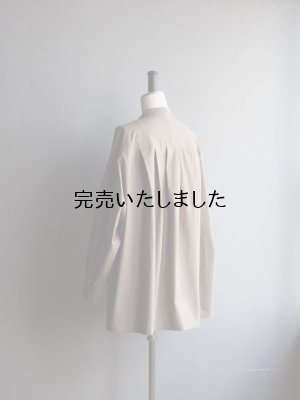 画像4: pub(ピューブ) オーガニックコットンワッシャー バンドカラーブラウス カーキ