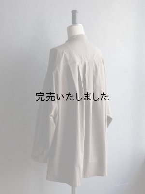 画像15: pub(ピューブ) オーガニックコットンワッシャー バンドカラーブラウス カーキ