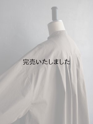 画像17: pub(ピューブ) オーガニックコットンワッシャー バンドカラーブラウス カーキ