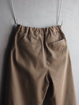 画像15: Still By Hand(スティルバイハンド)コットンシャンブレー2タックワイドイージーパンツ オリーブ