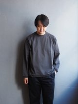 Still By Hand(スティルバイハンド) サドルスリーブカットソー チャコール