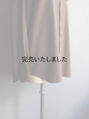 画像13: Still By Hand(スティルバイハンド) コットンシルクツイルバンドカラーシャツ ブラウン