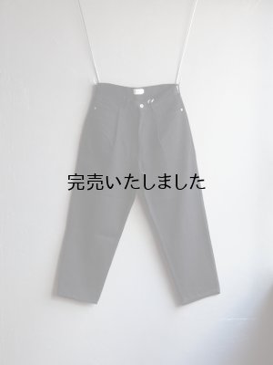 画像4: Still By Hand(スティルバイハンド)ディープタックデニムパンツ ブラック