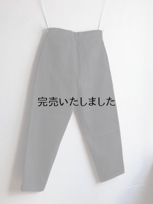 画像13: Still By Hand(スティルバイハンド)ディープタックデニムパンツ ブラック