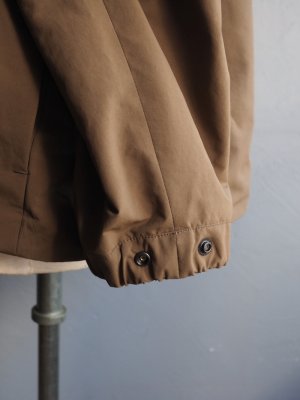 画像19: Still By Hand(スティルバイハンド)スタンドカラーライトブルゾン キャメル