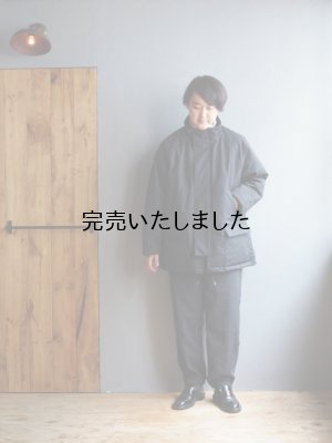 画像25: 【再入荷】Still By Hand(スティルバイハンド)スタンドカラーパデットハーフコート ブラック 