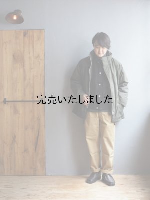 画像24: 【再入荷】Still By Hand(スティルバイハンド)スタンドカラーパデットハーフコート オリーブ