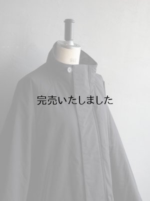 画像12: 【再入荷】Still By Hand(スティルバイハンド)スタンドカラーパデットハーフコート ブラック 