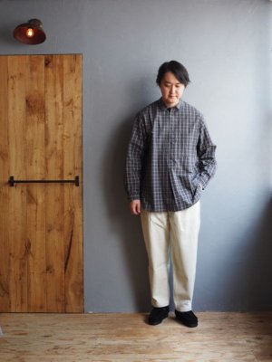 画像19: Still By Hand(スティルバイハンド) 5Wコーデュロイガーメントダイ1タックパンツ オフホワイト