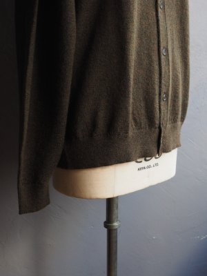 画像13: Still By Hand(スティルバイハンド) ウールモヘアポロカラーカーディガン オリーブ