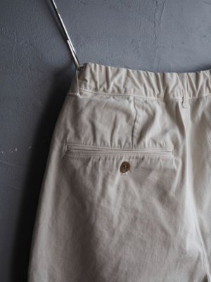 画像16: Still By Hand(スティルバイハンド) ピーチスキンガーメントダイタックパンツ エクル