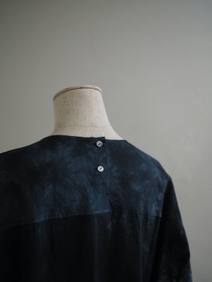 画像11: pub(ピューブ) オーガニックコットンぼかし染プルオーバーブラウス ブラックグレー