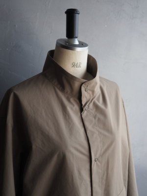 画像8: Still By Hand(スティルバイハンド) スタンドカラーブルゾン カーキベージュ