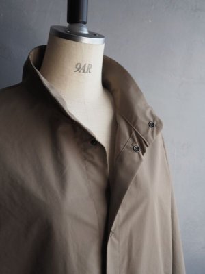 画像9: Still By Hand(スティルバイハンド) スタンドカラーブルゾン カーキベージュ