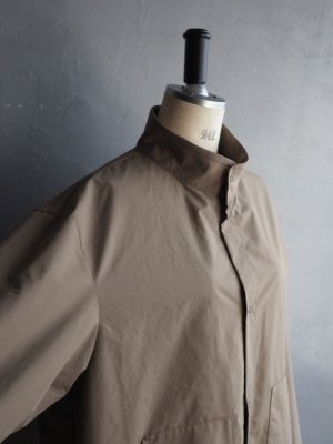 画像10: Still By Hand(スティルバイハンド) スタンドカラーブルゾン カーキベージュ