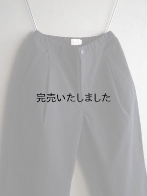 画像9: Still By Hand(スティルバイハンド) ナイロン1タックイージーテーパードパンツ ブラック