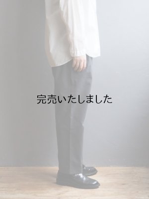 画像2: Still By Hand(スティルバイハンド) ナイロン1タックイージーテーパードパンツ スレートグレー