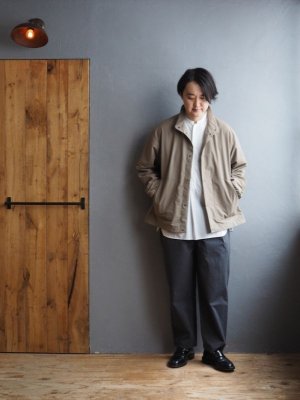 画像21: Still By Hand(スティルバイハンド) スタンドカラーブルゾン カーキベージュ