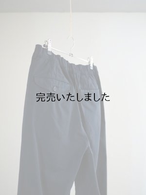 画像9: Still By Hand(スティルバイハンド) 強撚コットン 製品染め4タックパンツ ブラックネイビー