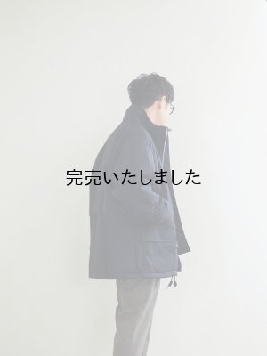 画像2: 【再入荷】Still By Hand(スティルバイハンド)スタンドカラーパデットハーフコート ブラック 
