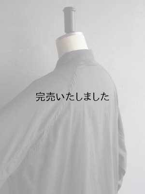 画像17: Still By Hand(スティルバイハンド) コットンシルク製品染レギュラーカラーシャツ チャコール