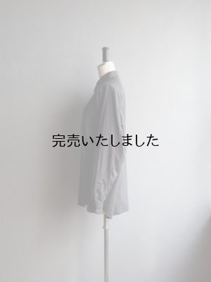 画像5: Still By Hand(スティルバイハンド) コットンシルク製品染レギュラーカラーシャツ チャコール