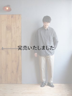 画像20: Still By Hand(スティルバイハンド) コットンシルク製品染レギュラーカラーシャツ チャコール